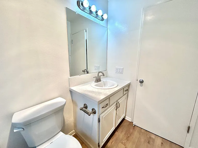 Monte Vista Townhomes — Photo 43