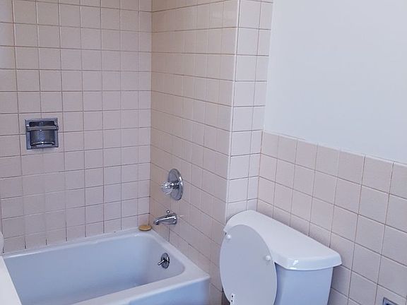 3rd image of 113-115 N 22nd Ave W #115-1/2
