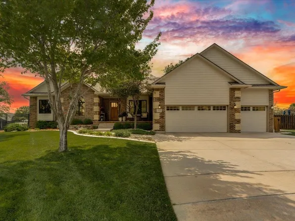 13723 W Highland Springs Ct, Wichita, KS 67235