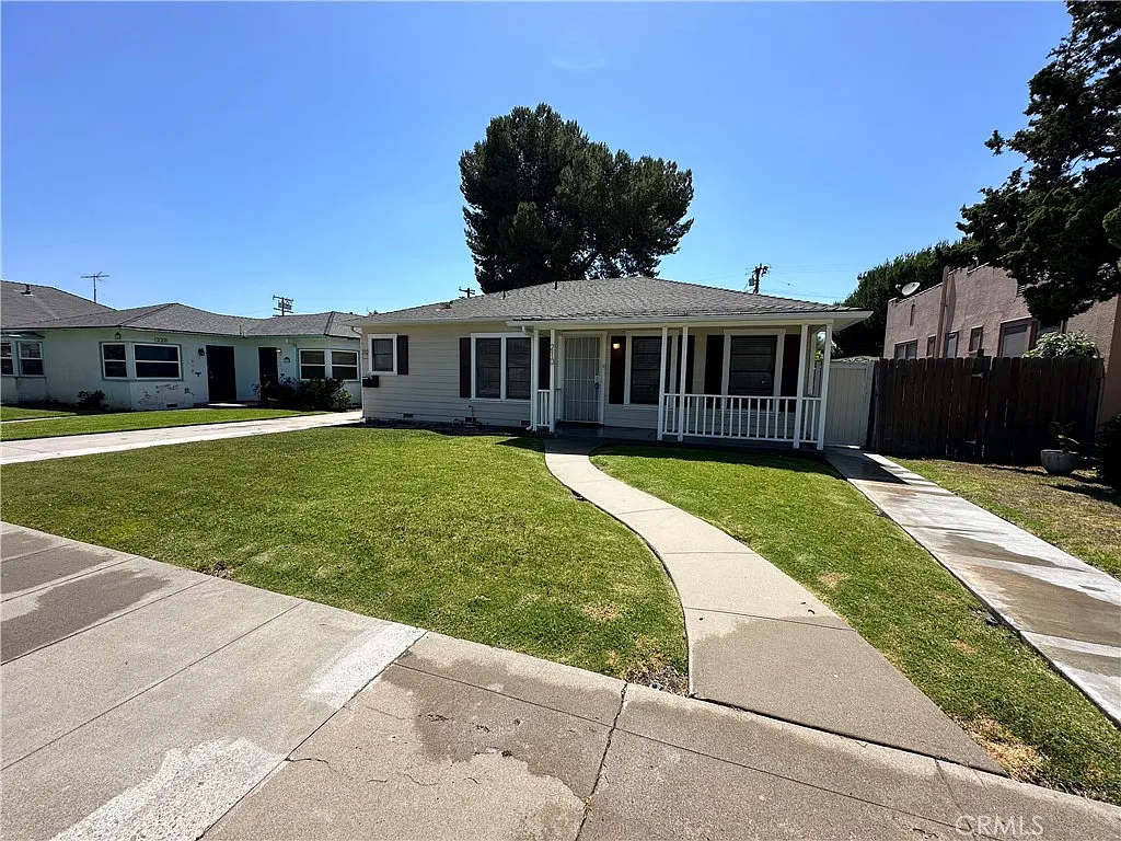 3 bed, 1626 sqft, $3,900 — Photo 2