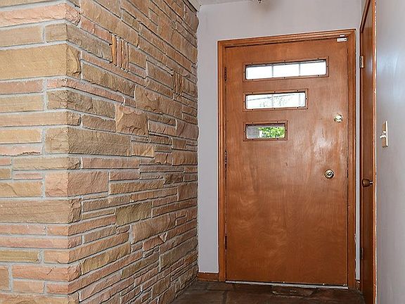 2nd image of 5522 N 78th St