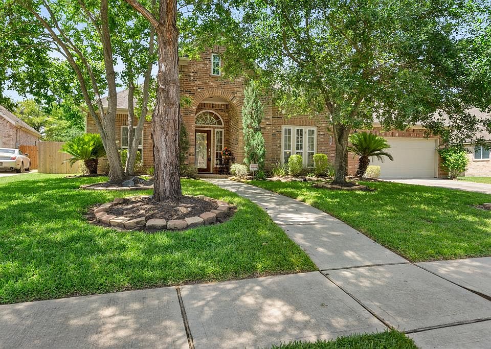 1st image of 17415 Lake Chelan Ln