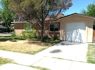 1030 Peach St, Corning, CA 96021