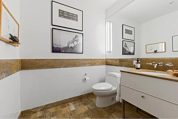 Rented by Isaacs Ganz Real Estate | media 26