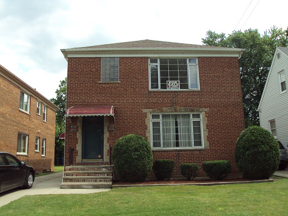 2nd image of 5807 Warwick Dr