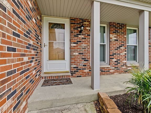 2nd image of 2237 Briar Hill Dr