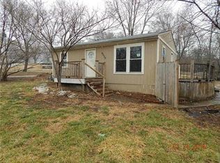 9333 McGee St, Kansas City, MO 64114