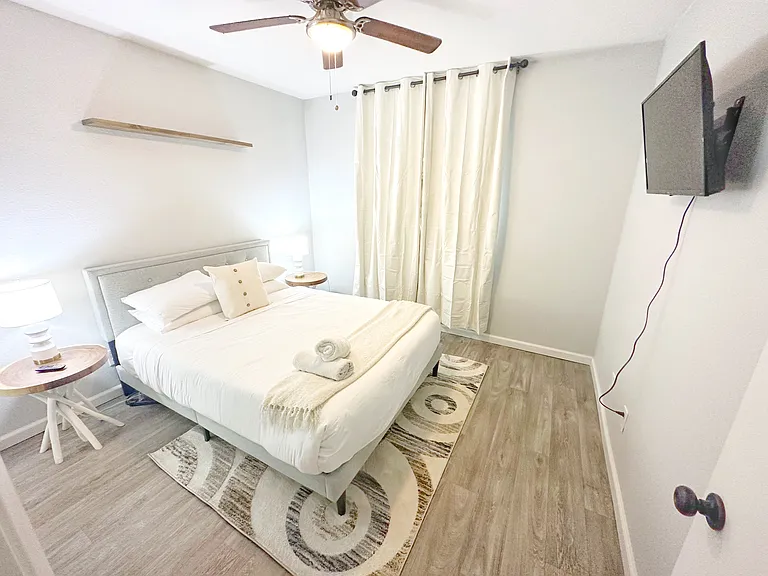 2134 E Dunbar Dr — Photo 10