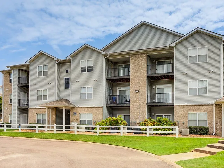 Crescent at Wolfchase Apartment Homes — Photo 20