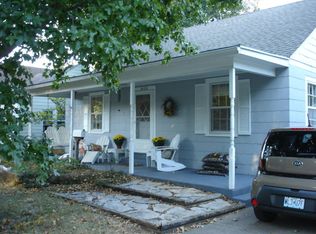 1424 S Roanoke Ave, Springfield, MO 65807