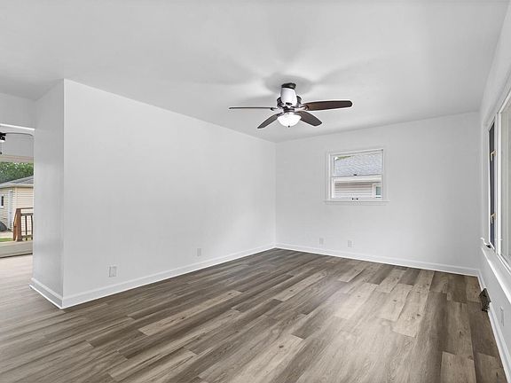 5th image of 8128 W Sunbury COURT