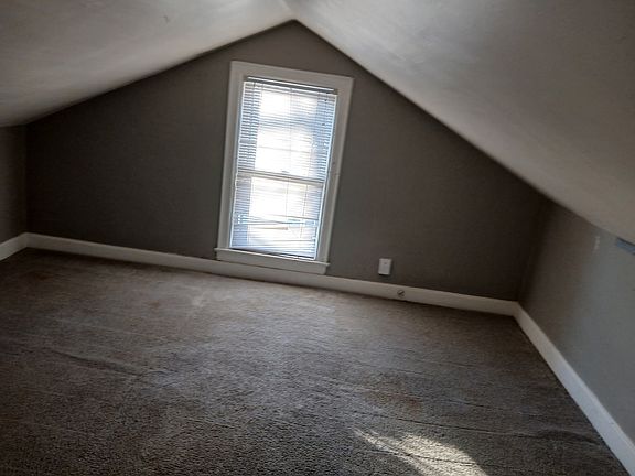 3rd image of 407 N Covell Ave APT 3