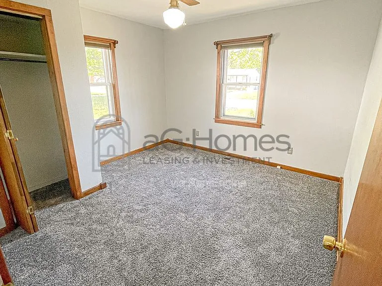 317 W Peach St — Photo 14