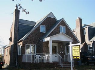 6418 Ellwell Cres, Rego Park, NY 11374
