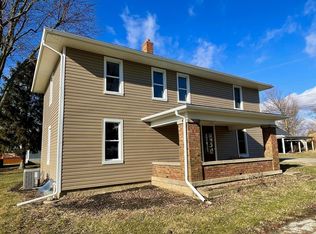 2 Preble St, College Corner, OH 45003
