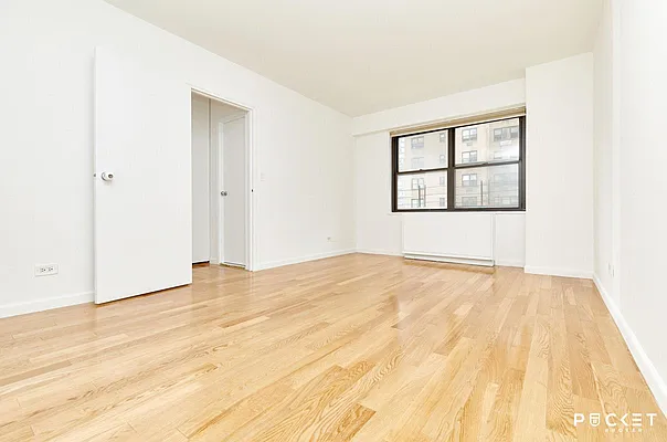 Rented by PocketBroker Inc | media 25