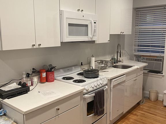 5th image of 57 Westland Ave APT 5C