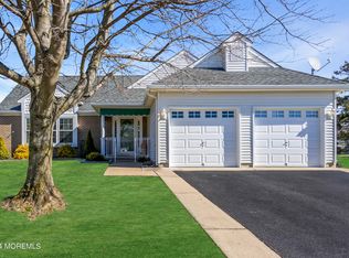 6 Alton Ct, Toms River, NJ 08757