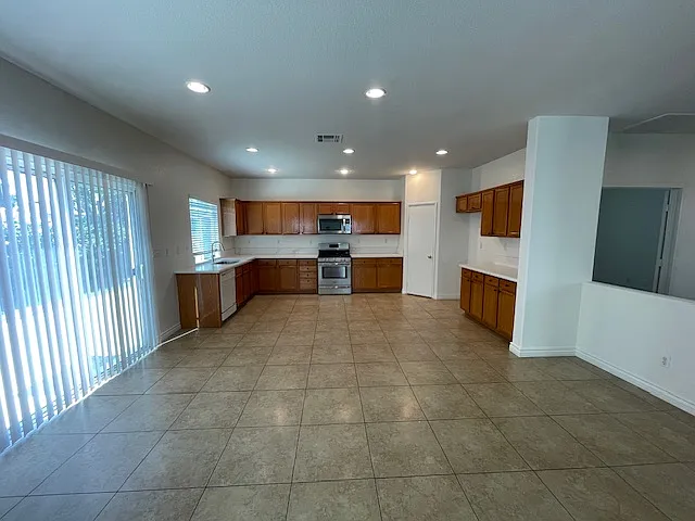 12853 Osprey St — Photo 3