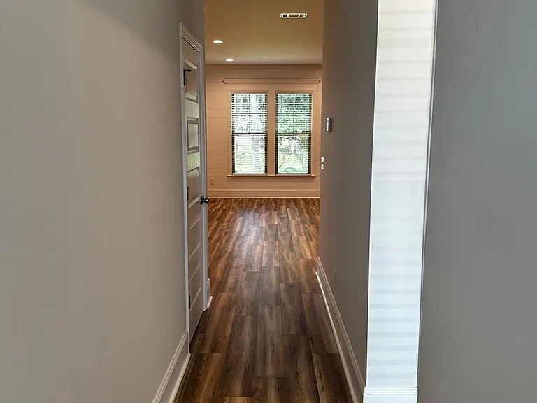 5293 Hamilton Cir — Photo 2