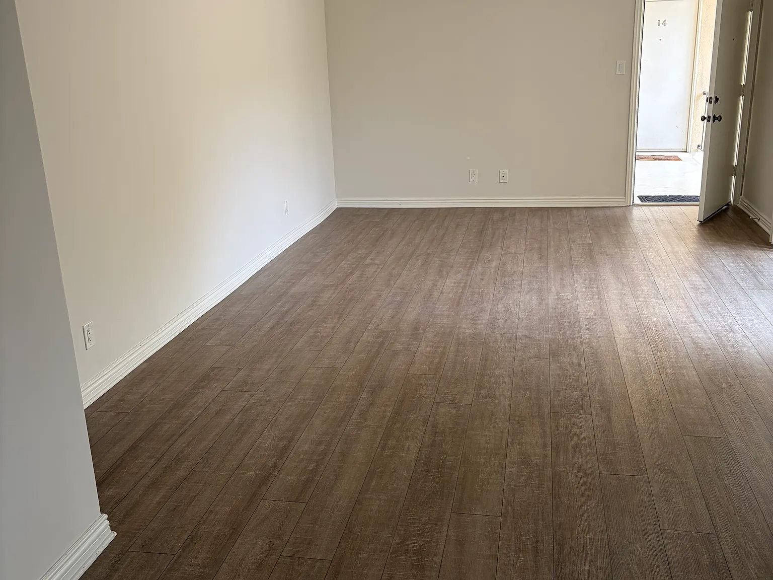 2 bed, 1100 sqft, $3,150 — Photo 3