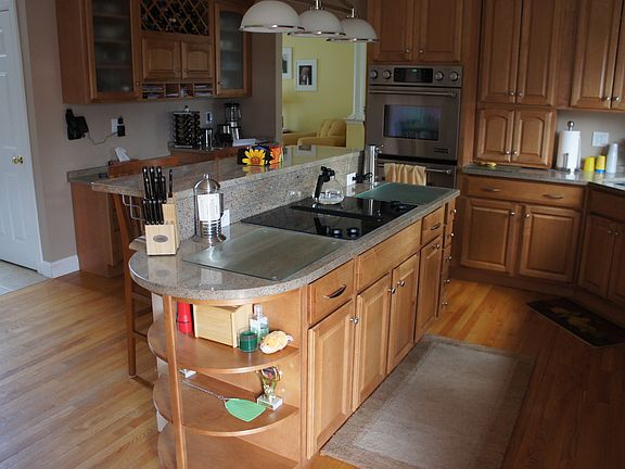 4th image of 1 Twinbrook Dr