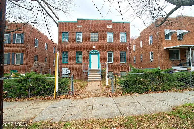 4424 Foote St NE photo 1