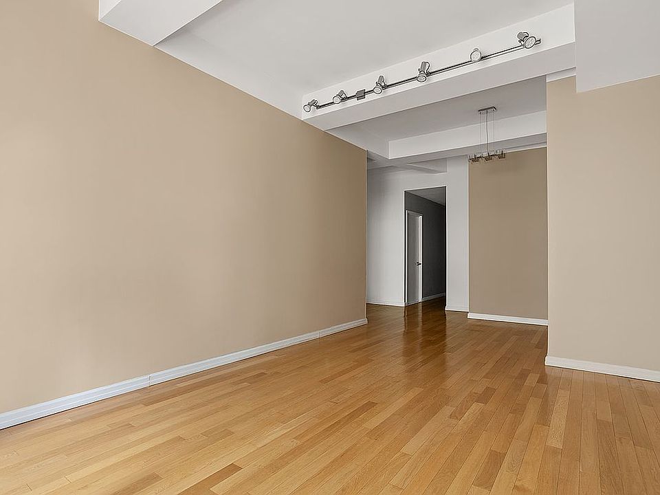 1st image of 99 John St APT 919