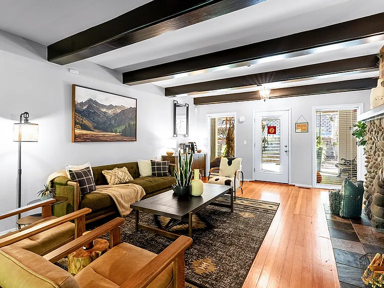 Miramonte Lodge — Photo 25