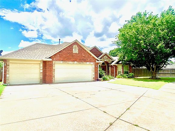 2nd image of 17125 Platinum Ln