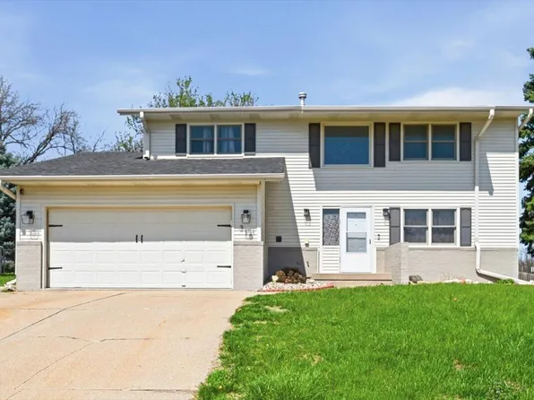318 Fairview Dr, Glenwood, IA 51534