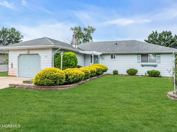 235 Barbados Drive N, Toms River, NJ 08757