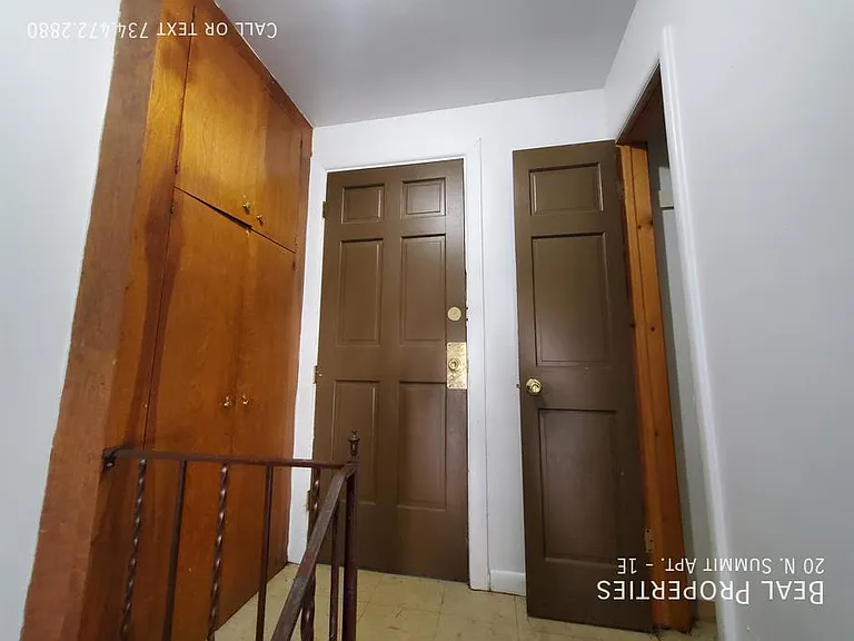 20 N Summit St #1E — Photo 22