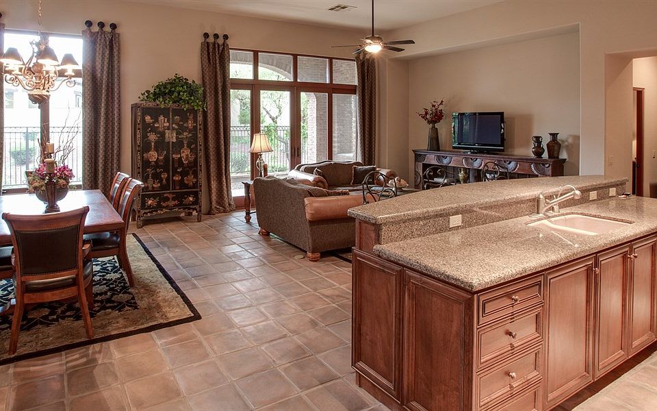 2nd image of 3044 S Primrose Ct