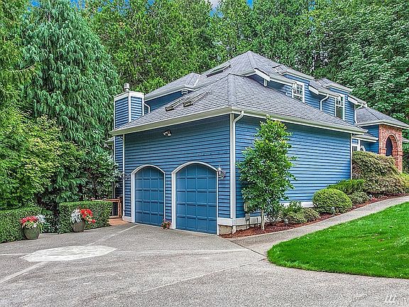 2nd image of 8716 142nd Ave NE