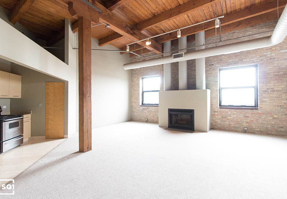 1st image of 945 W Huron St #231