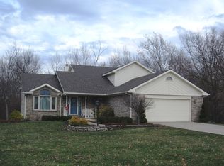 702 Knoll Wood Ln, Greentown, IN 46936