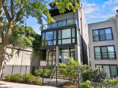 1759 N Campbell Ave #1, Chicago, IL, 60647