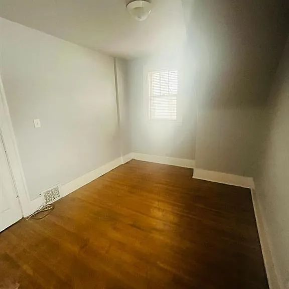 1645 Goyeau St #UPPER — Photo 13