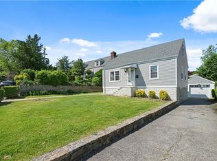 714 Mile Square Rd, Yonkers, NY 10704