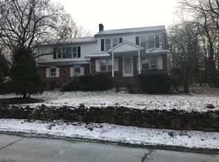 5 Cedar Rd, Towaco, NJ 07082