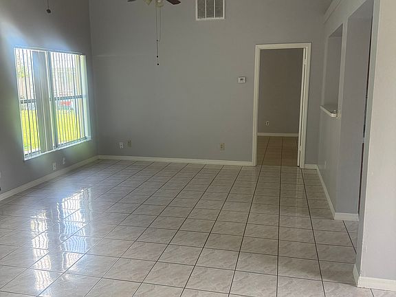 4th image of 1241 Bradwell Dr