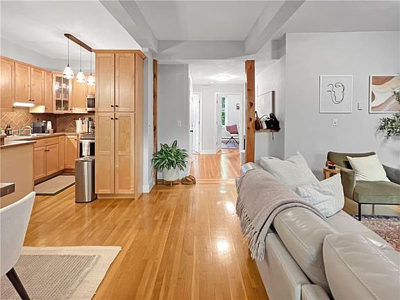 5th image of 92 Florida St #1