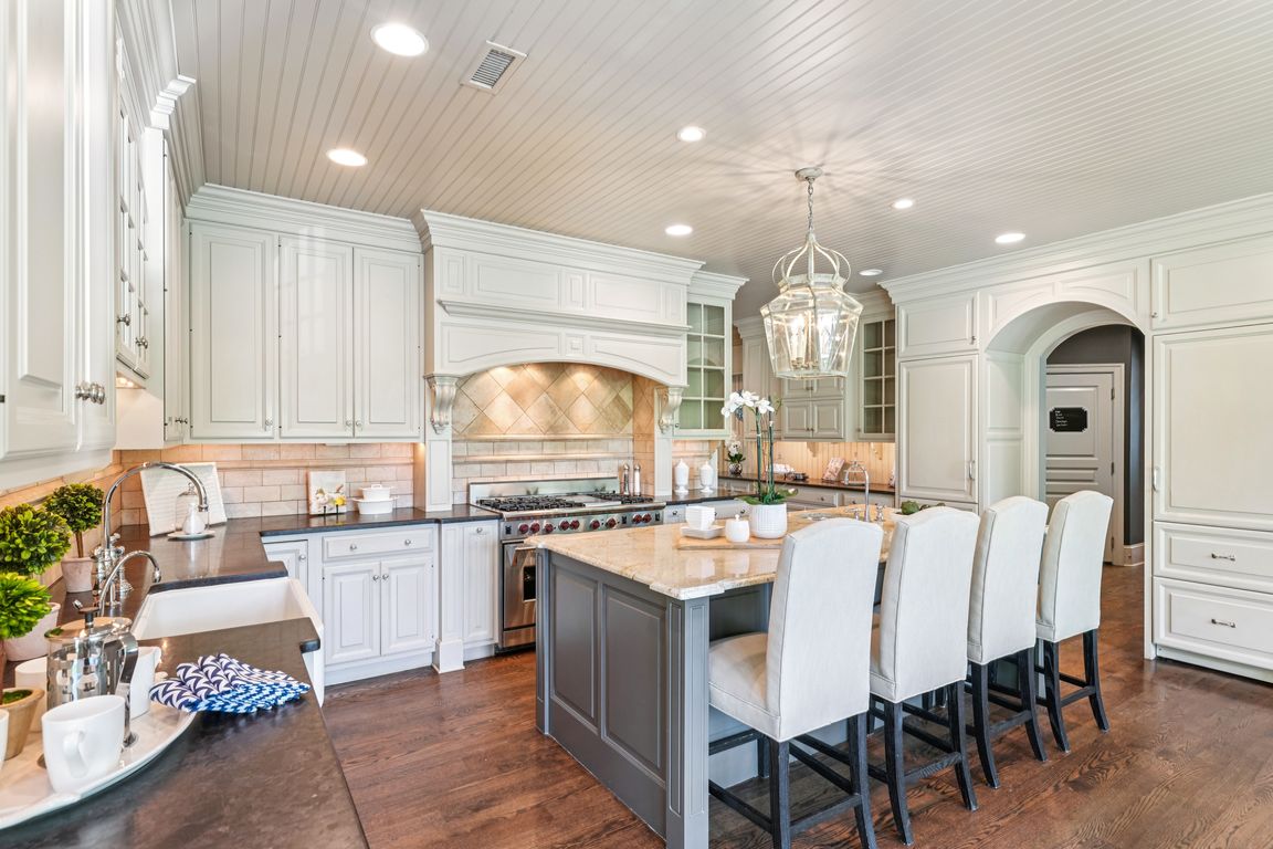 Fenimore Ln-S2907-024.jpg