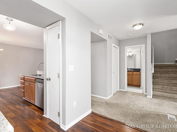 4th image of 6265 Architrave Dr SE #2
