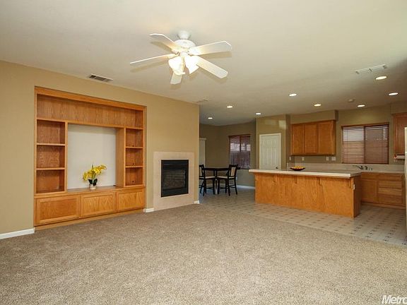 5th image of 6447 Sonora Pass Way