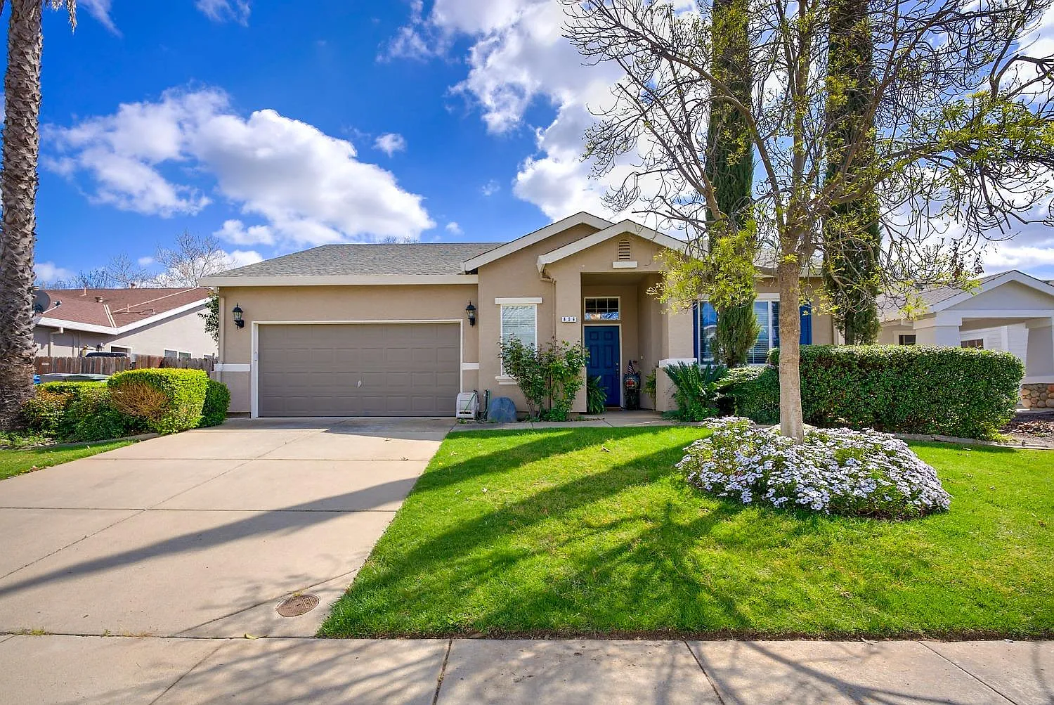 806 Griffith Way photo 1