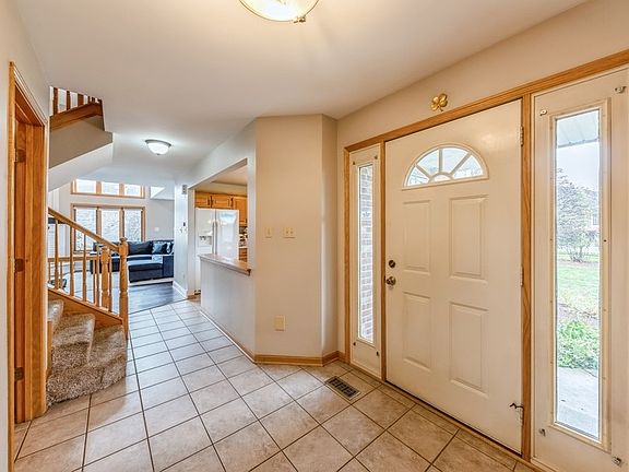 3rd image of 19369 Lisadell Dr