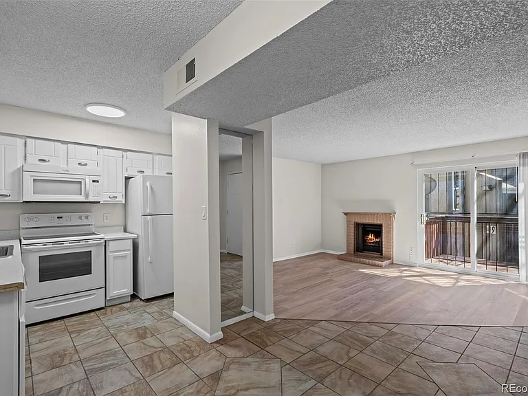 5300 Cherry Creek Dr S #326 — Photo 1