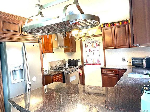 5th image of 39 Carroll St